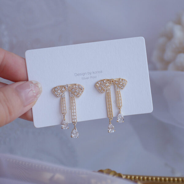 Zircon Temperament Pearl Chain Back Hanging Type Two Ear Bone Clip Earrings - Image 4