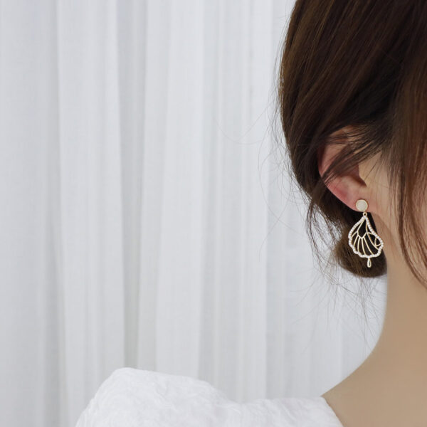 Zircon Temperament Pearl Chain Back Hanging Type Two Ear Bone Clip Earrings - Image 3