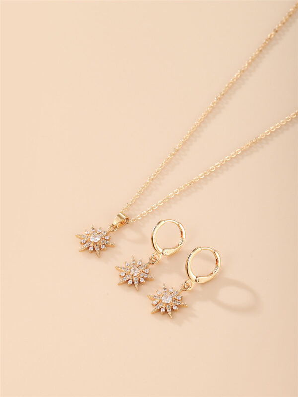 Simple Geometric Personality Metal Earrings - Image 5