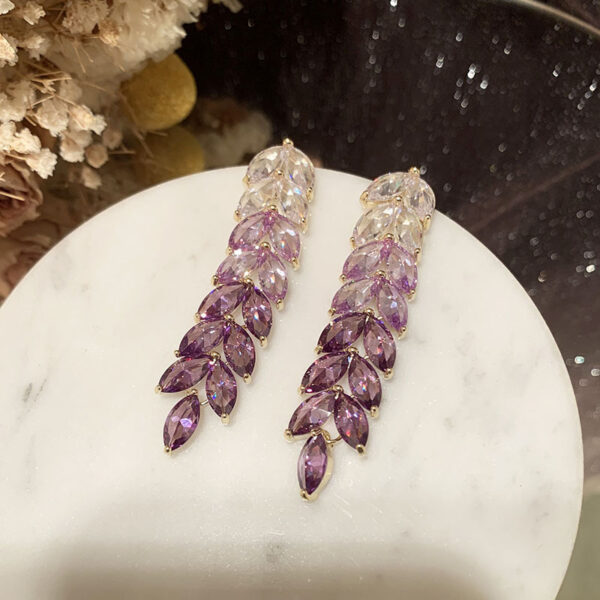 Long Transparent Purple Gradient Ear Earrings - Image 5