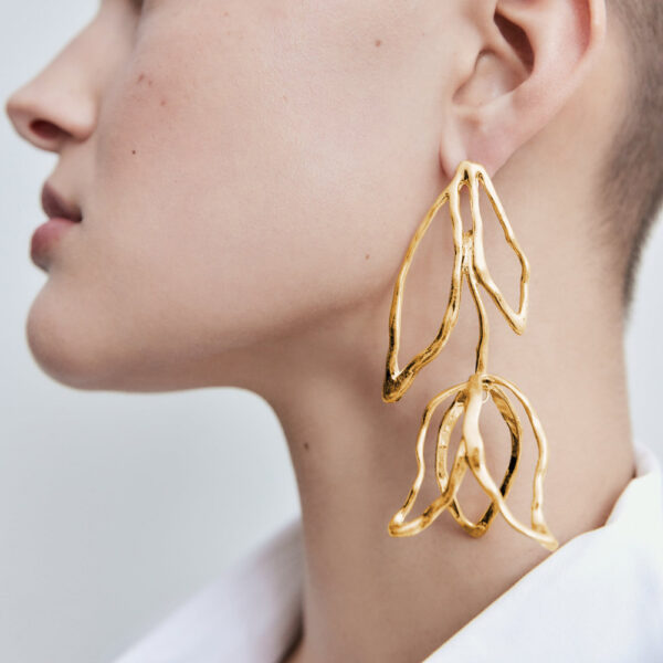 Fashion Geometric Metal Leaf Earrings Female - Image 5