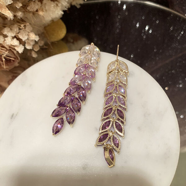 Long Transparent Purple Gradient Ear Earrings - Image 6