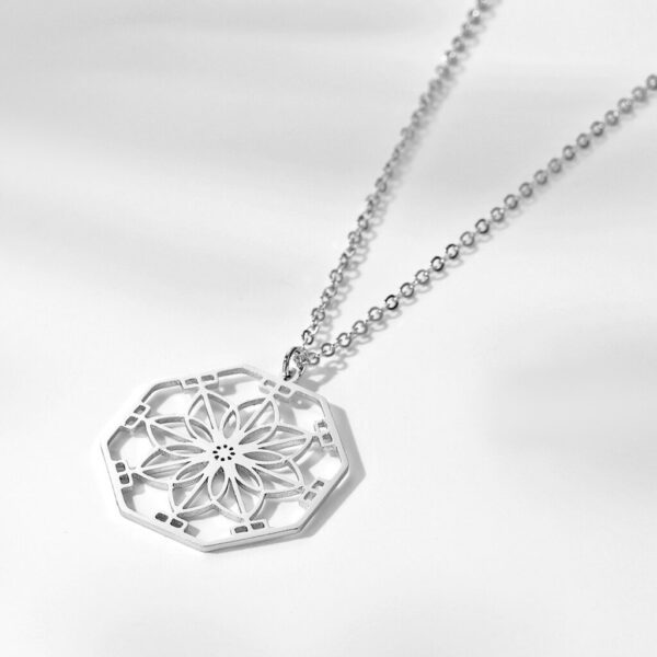 Mandala Flower Pendant Necklace Jewellery - Image 3