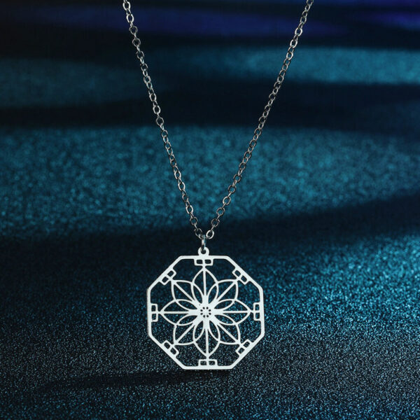 Mandala Flower Pendant Necklace Jewellery - Image 4