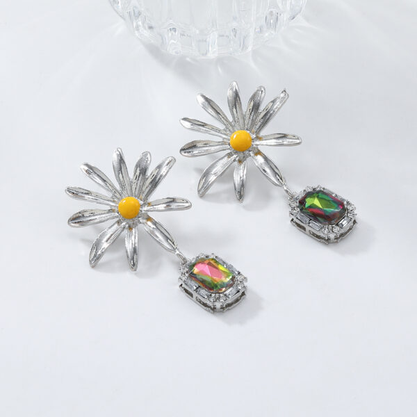 Flower Rhinestone Eardrops Earrings Exaggerated Ladies - Image 4